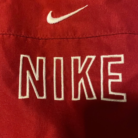 Boys Nike Coat - Picture 2 of 3